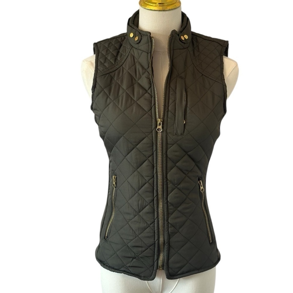 Me Jane Olive Green Women's Vest Size Small